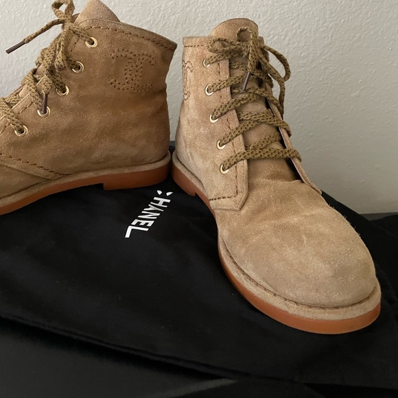 CHANEL suede calfskin lace up ankle boot dark beige 38 - Picture 13 of 15